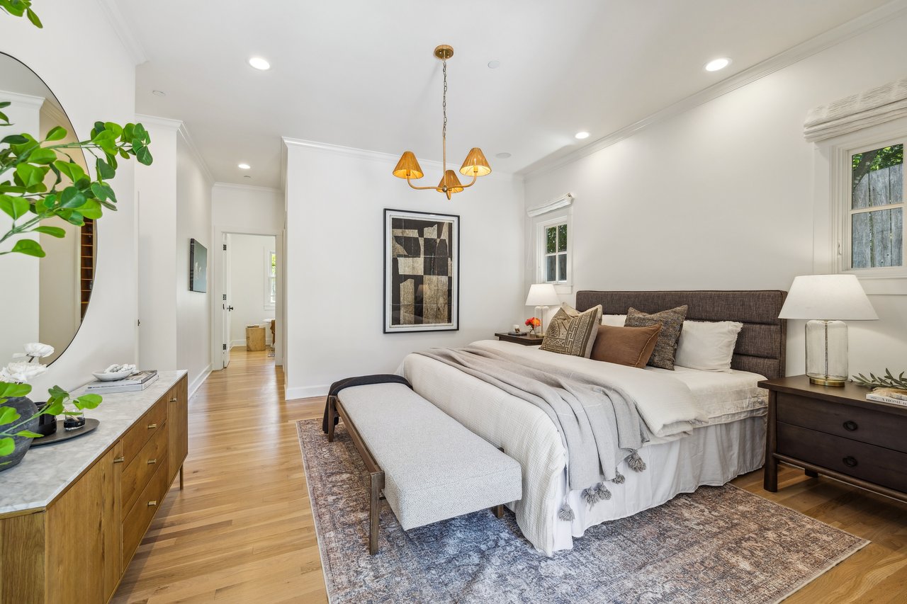 129 Sunnyside Avenue