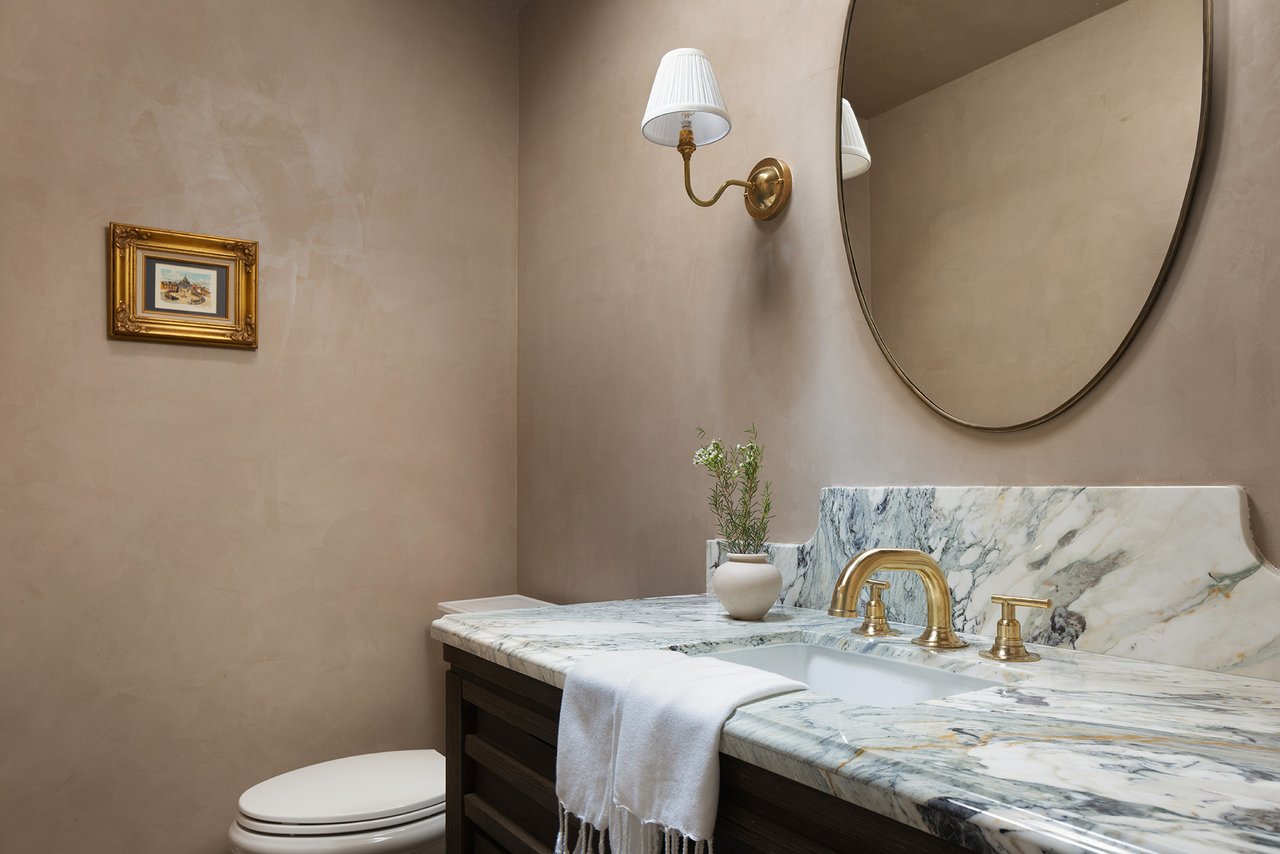 5501 E CAMELBACK Road