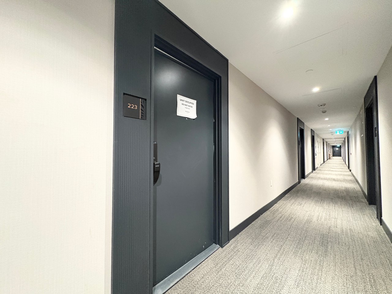 395 Dundas Street W Unit: 223