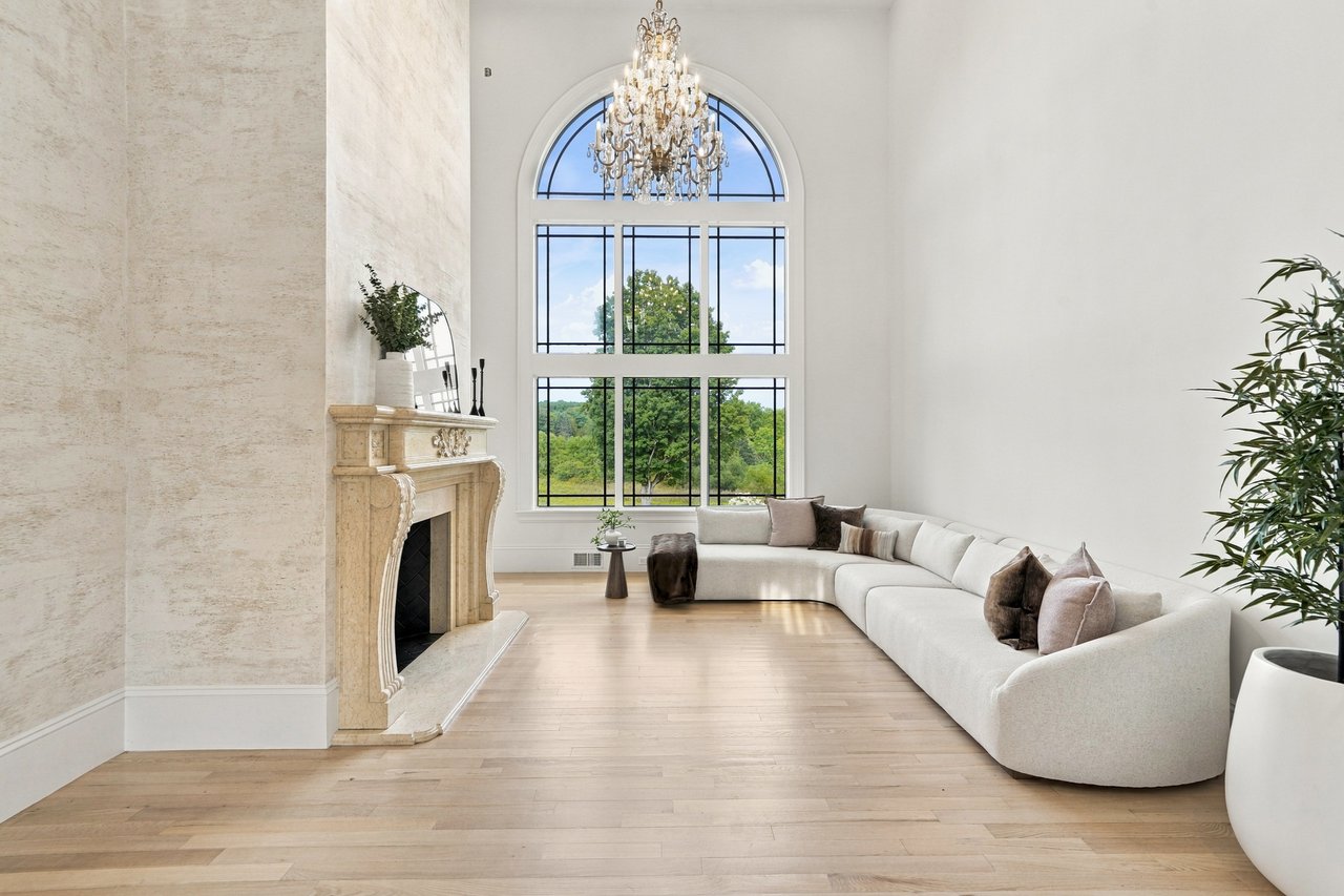 An Exceptional Southborough Estate