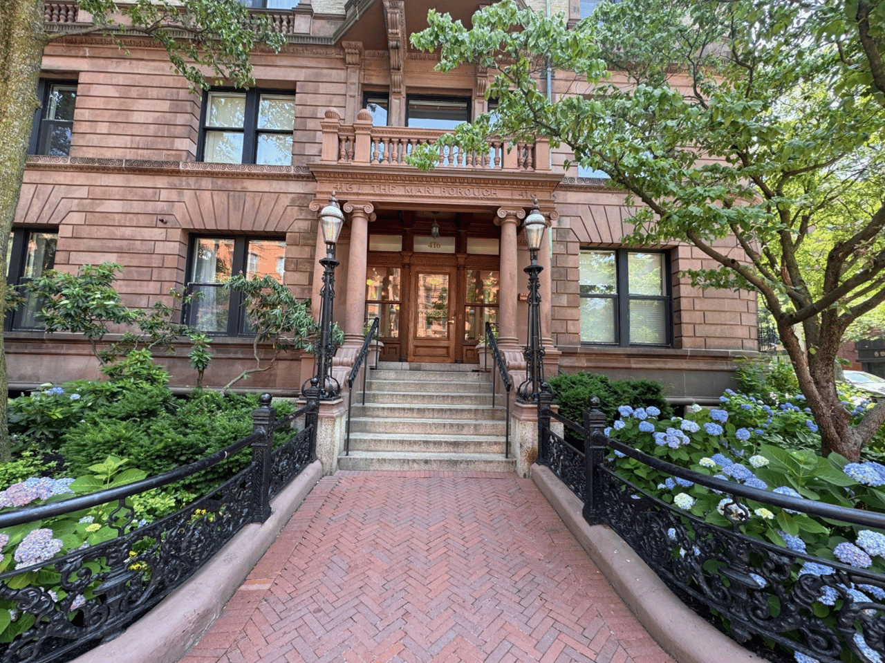 416 Marlborough St, Unit 102