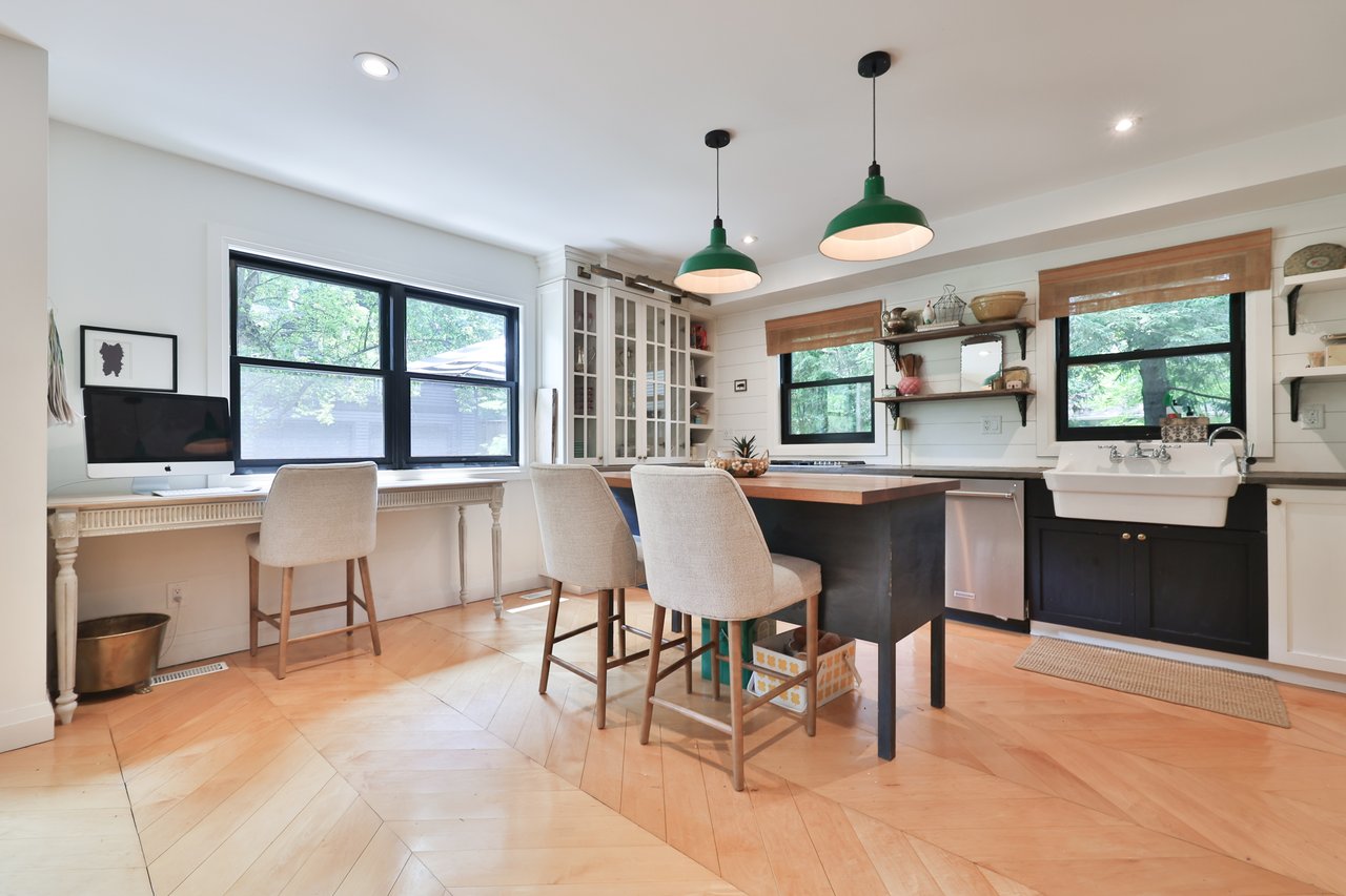 52 Kerr Street, Oakville