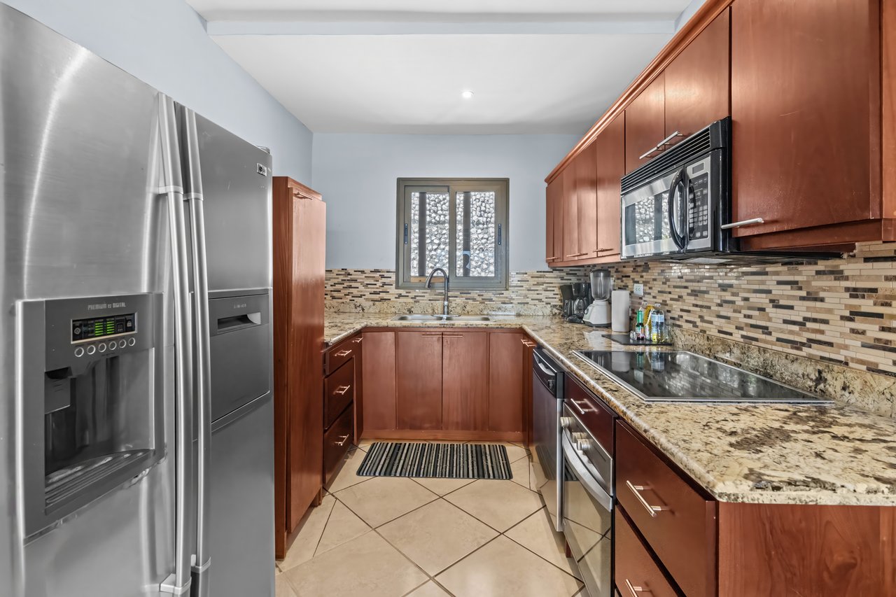 Casa Omega | Ocean View Apartment Complex in Altos de Flamingo