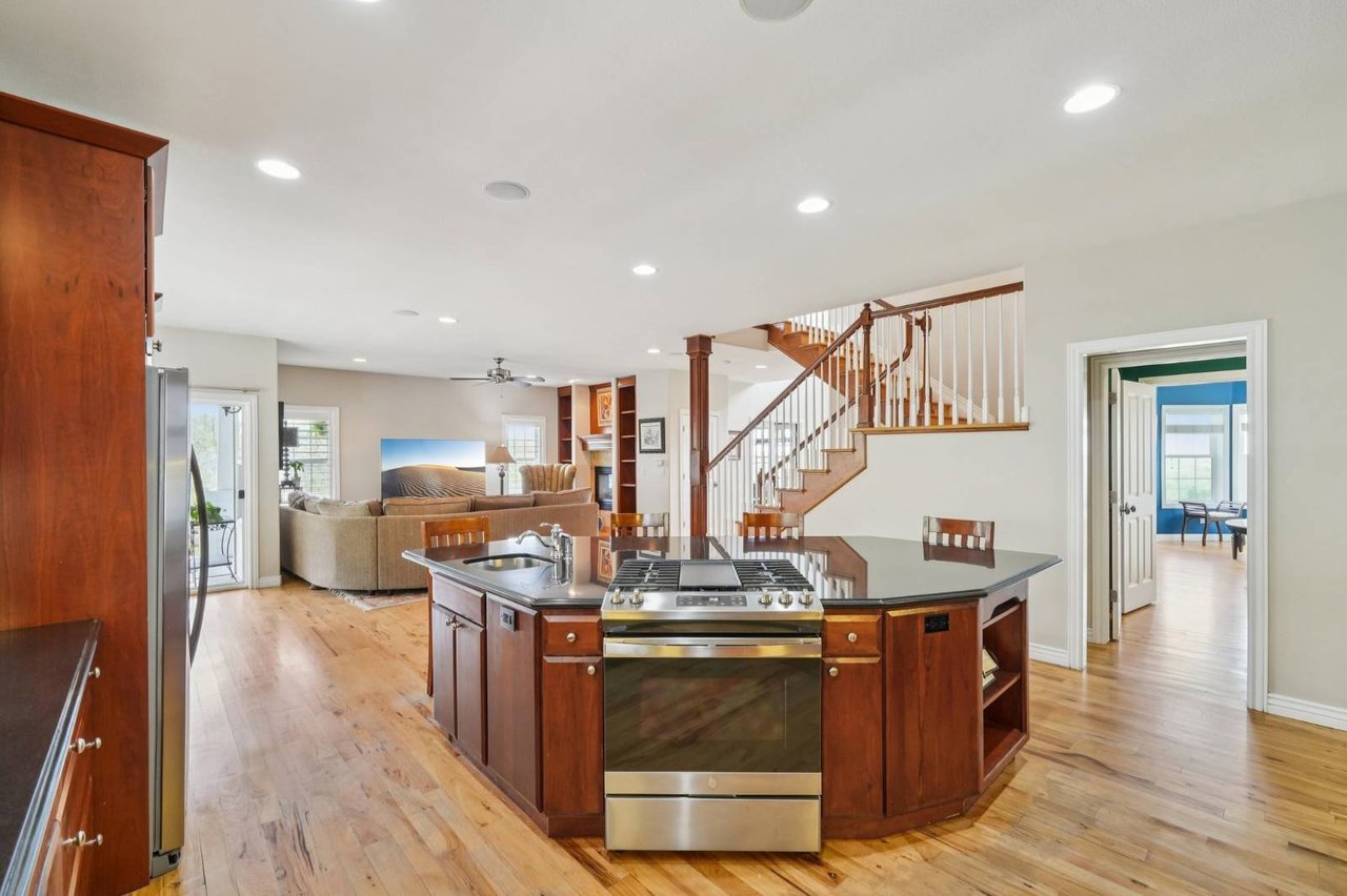 7014 Nautique Circle