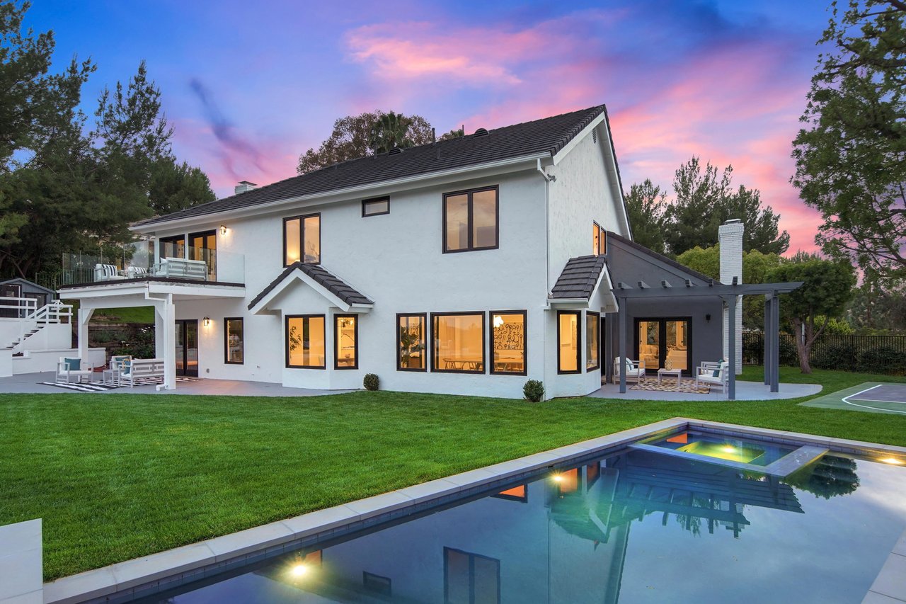 4050 Clarinda DR