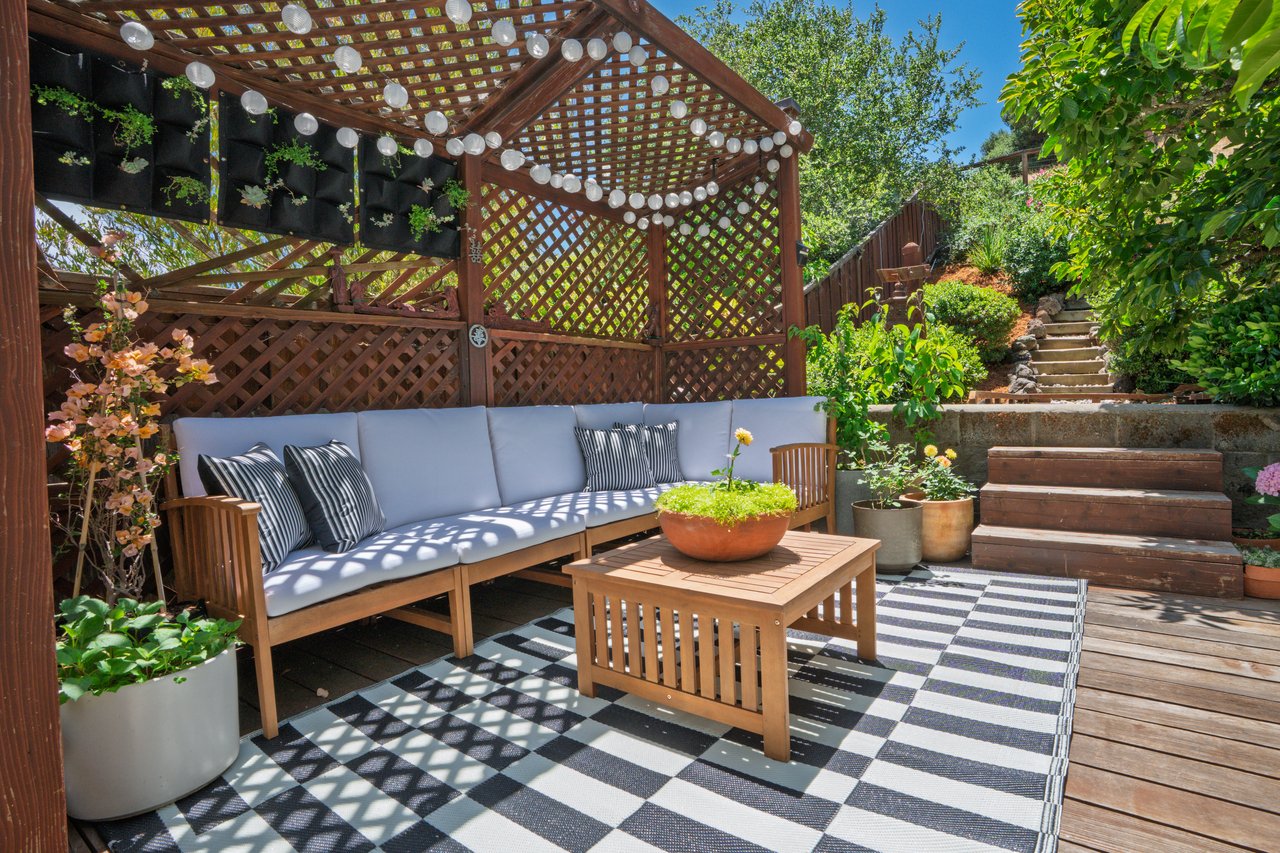 219 Butterfield Dr