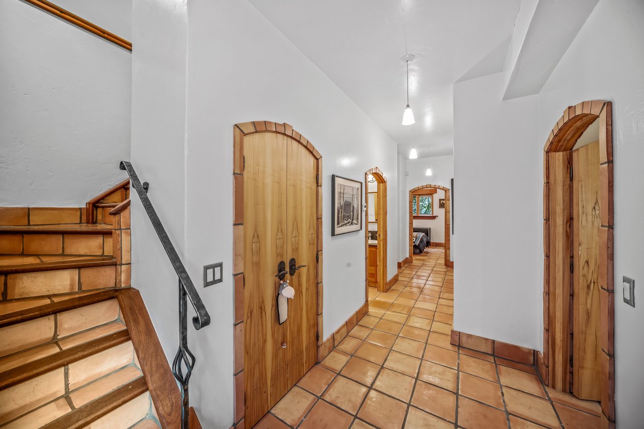 261 Eagle Terrace Road
