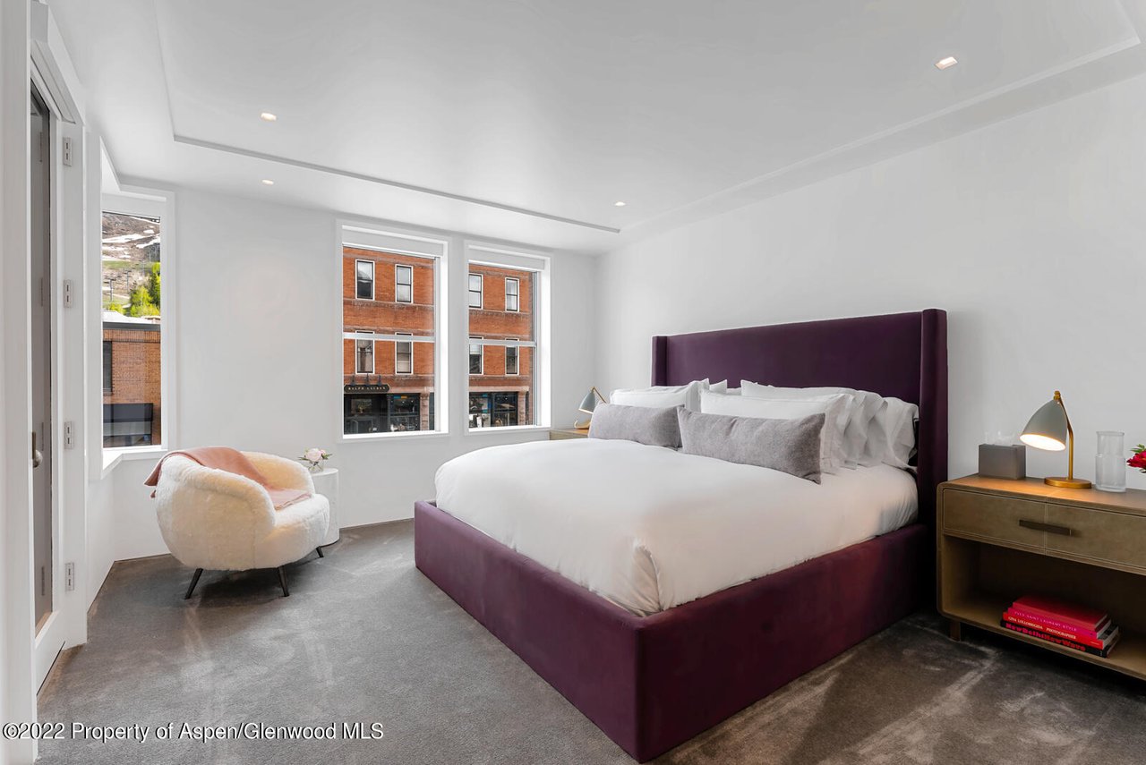 508 E Cooper Avenue, Unit 201
