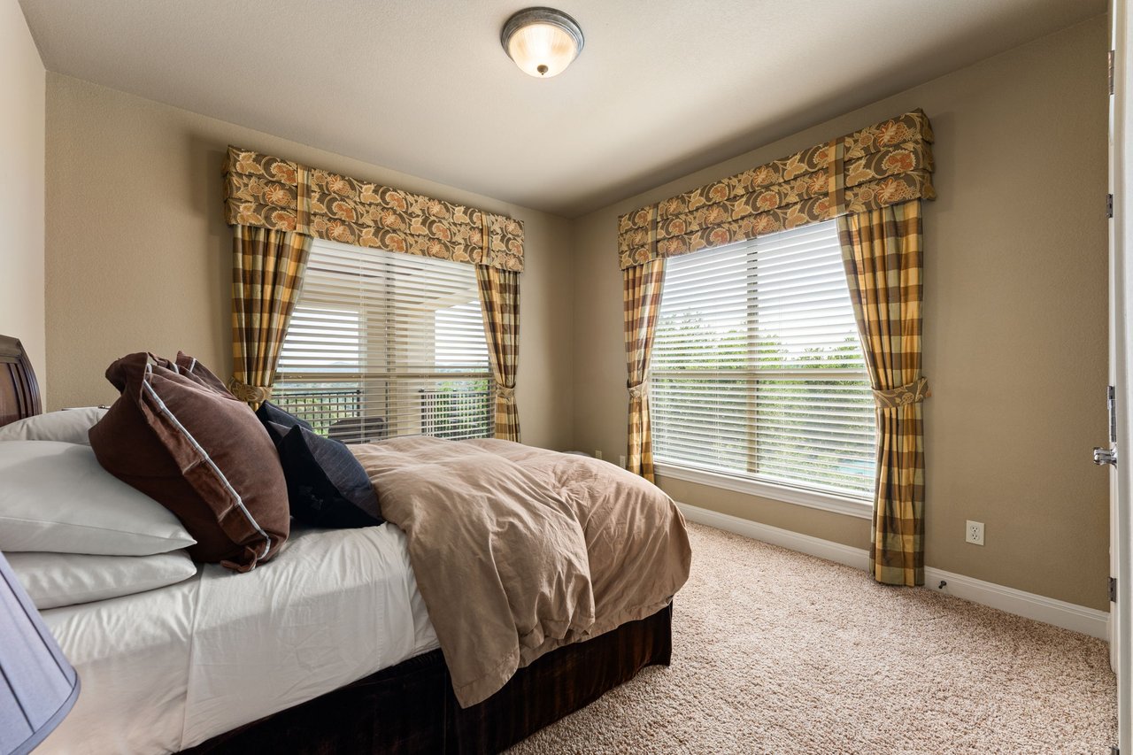 205 Emerald Ridge DR