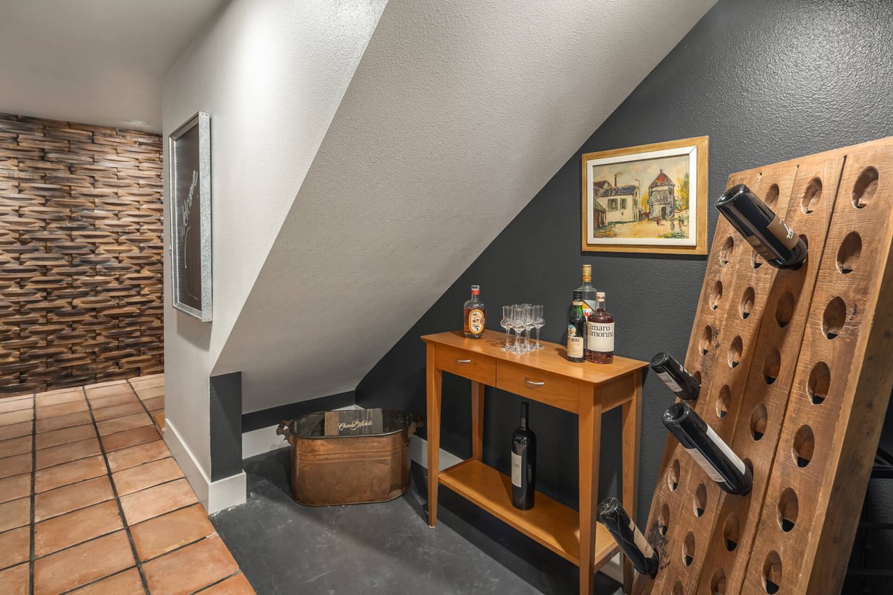 4105 SW Holly Street