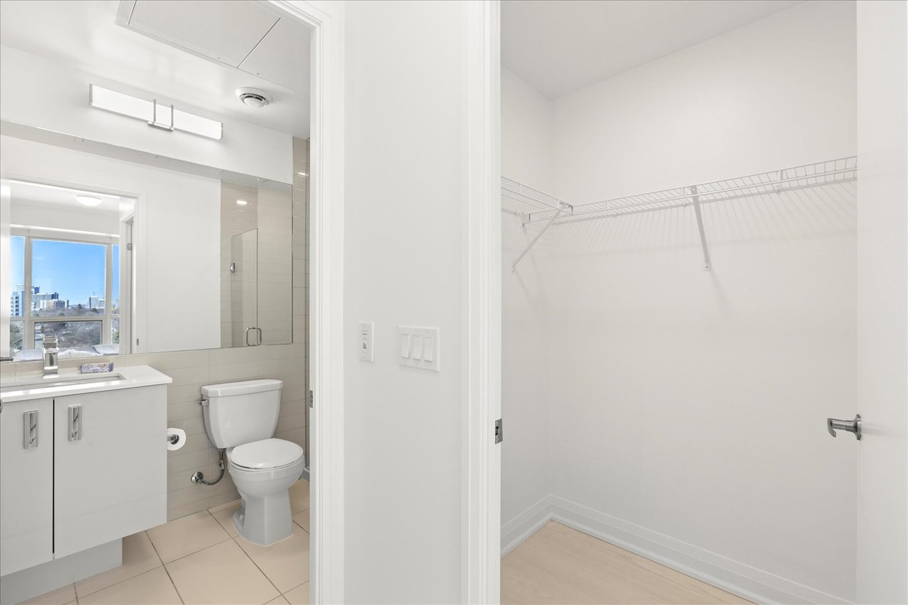 #1009-10 Gibbs Road 