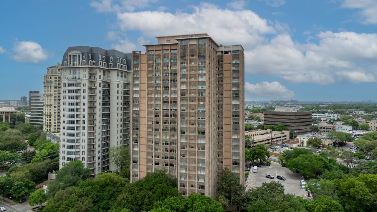 Grand Dame of Turtle Creek