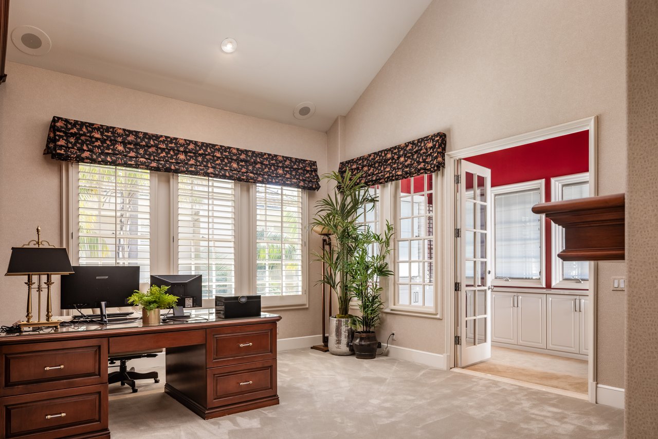 3 Weybridge Court