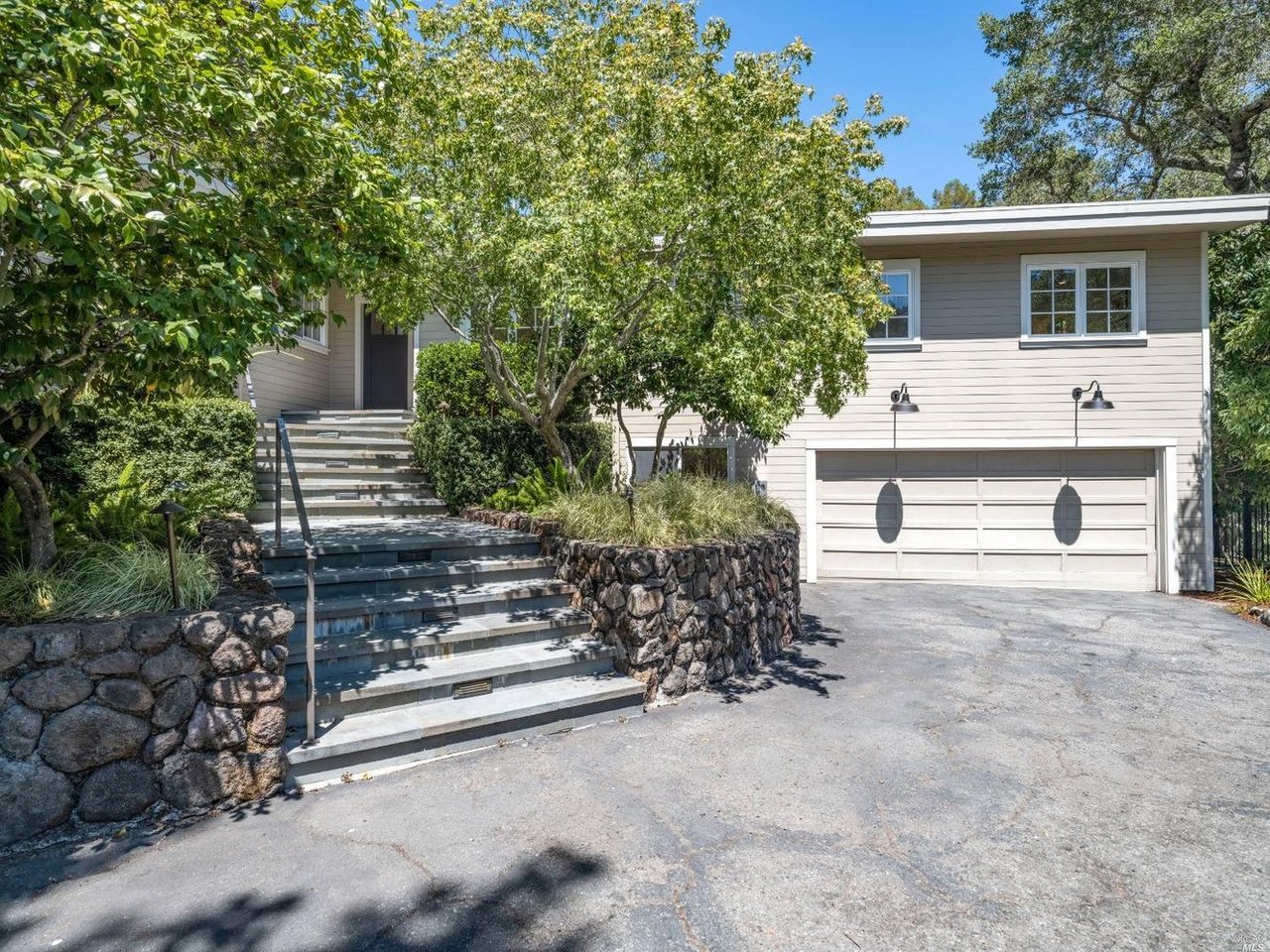 10 Turnagain Rd