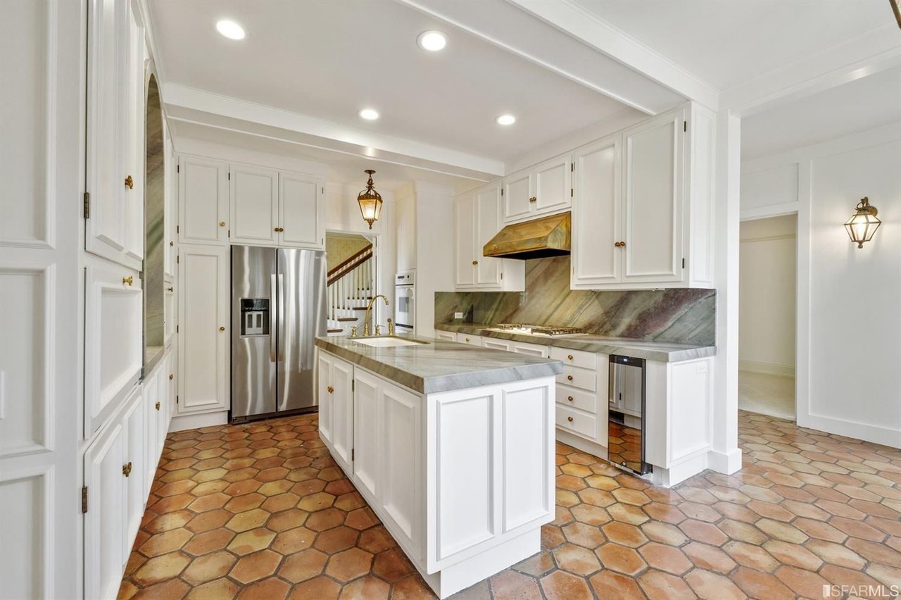 101 Saint Francis Blvd, St Francis Wood