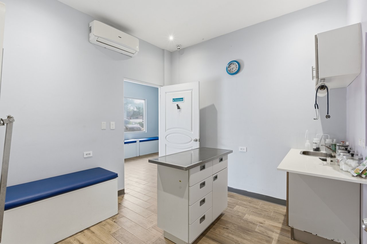 Vet Clinic | Prime Commercial Property & Veterinary Clinic For Sale