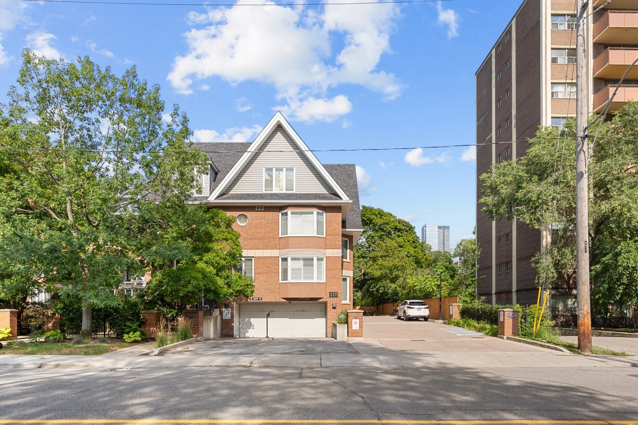 217 St George Street Suite 54