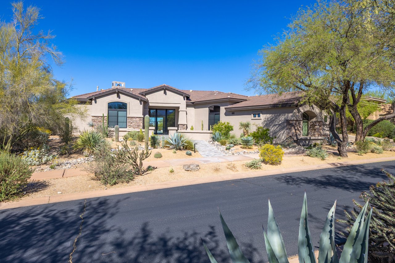 9290 E Thompson Peak Pkwy #209