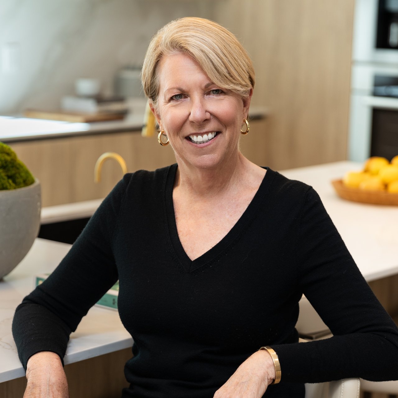 Tina Griebenow Manhattan Beach, CA Real Estate Agent Headshot