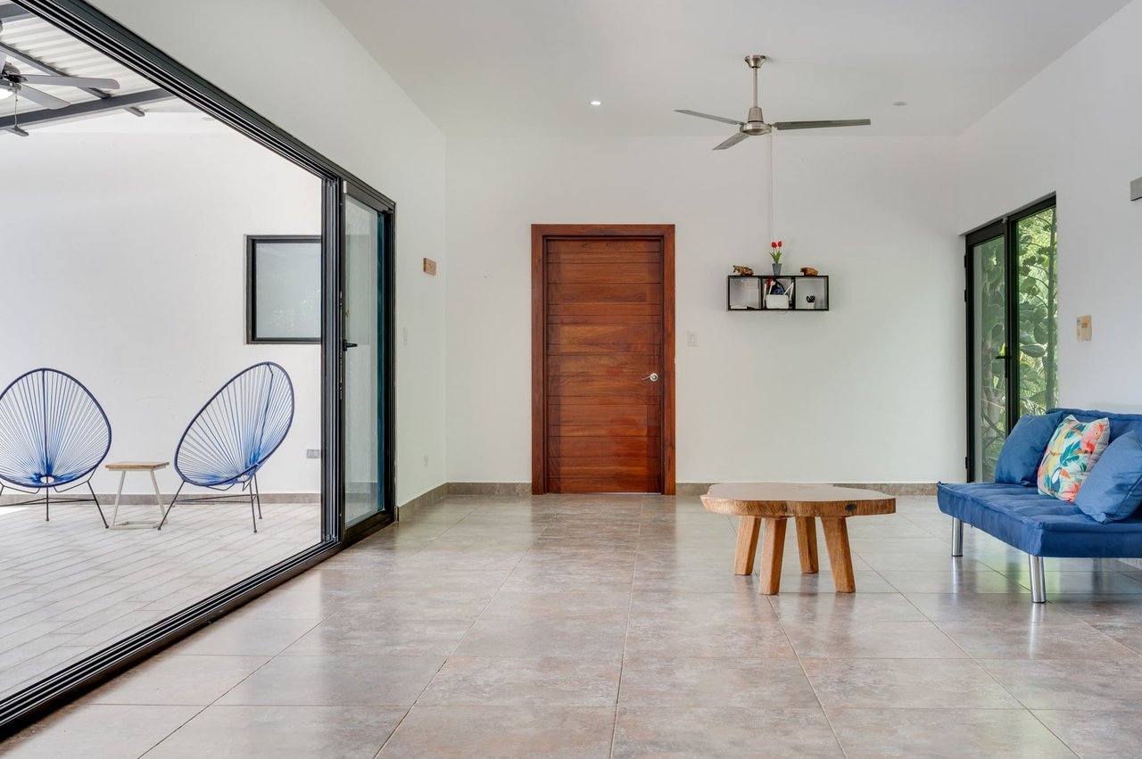 V-Domi Panama | Modern 3-Bedroom Villa with Pool on Expansive 6,078 m² Forest Lot in Finca Panamá, Tamarindo