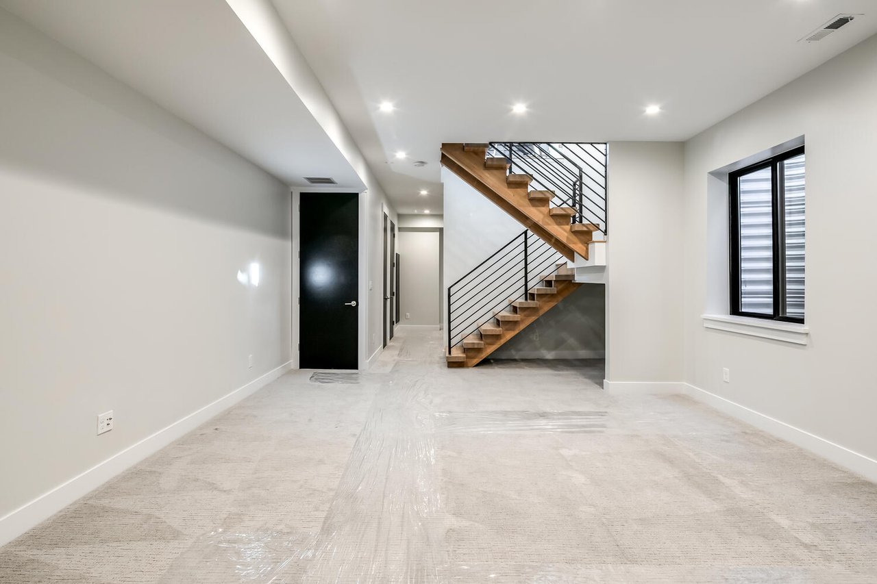 3339 Bryant Street Potter Highlands