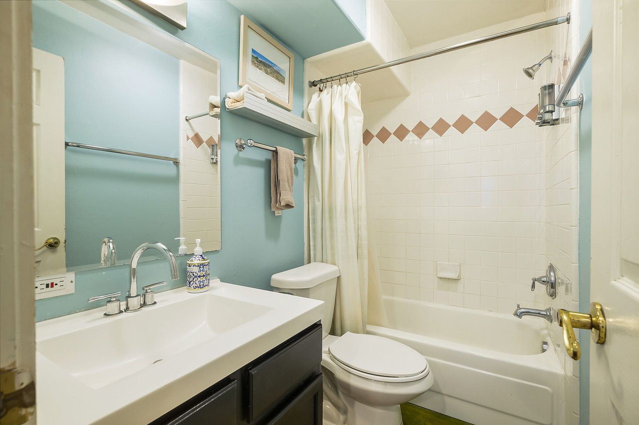 Historic East Austin Home near the French Legation with Artistic Soul, Airbnb History & Limitless Potential