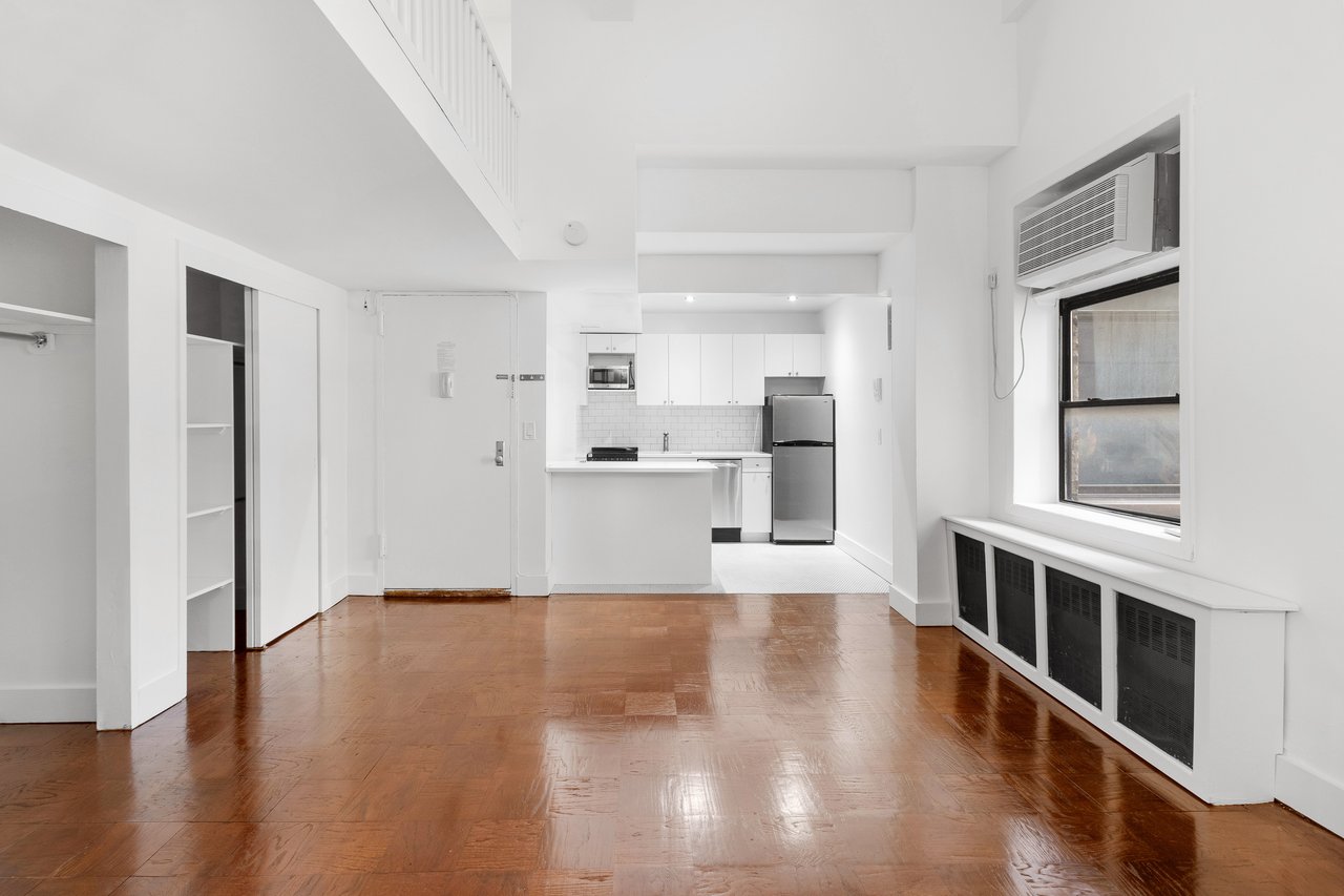 132 East 45th Street