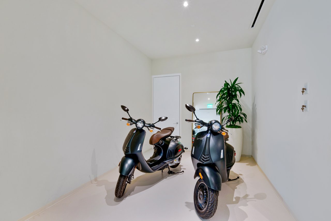 Bentley Residences - Sunny Isles