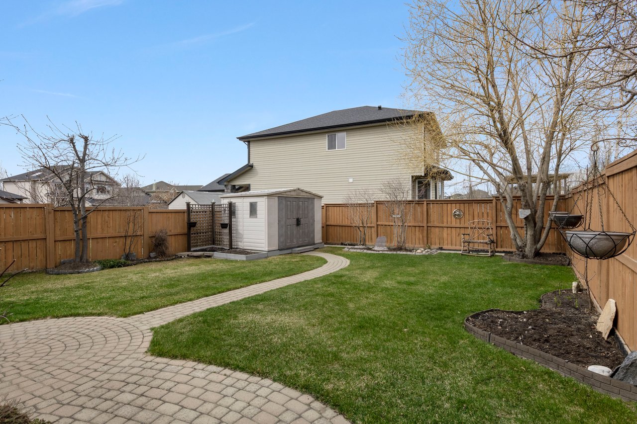 207 Royal Oak Bay NW