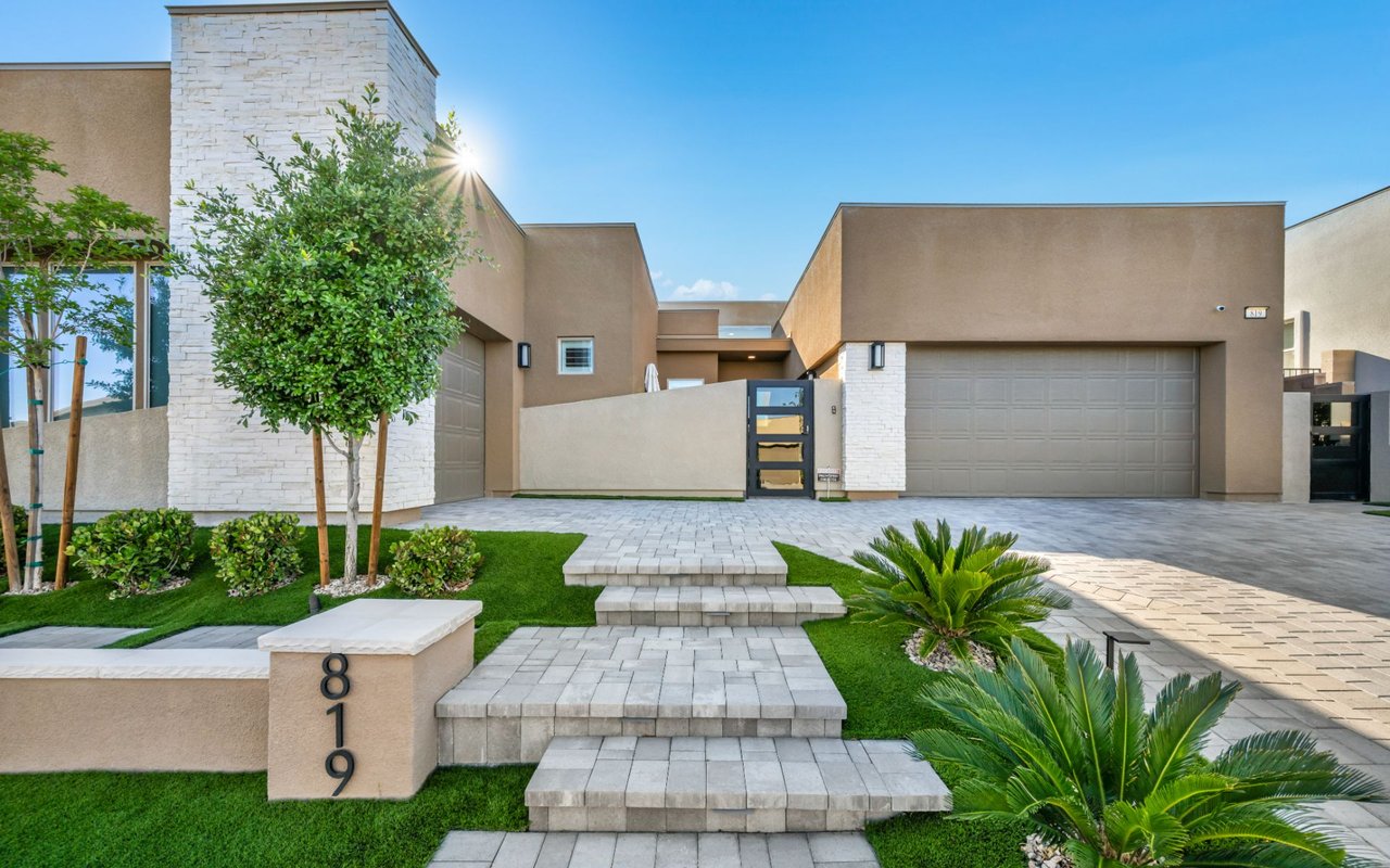 819 Bolide Street