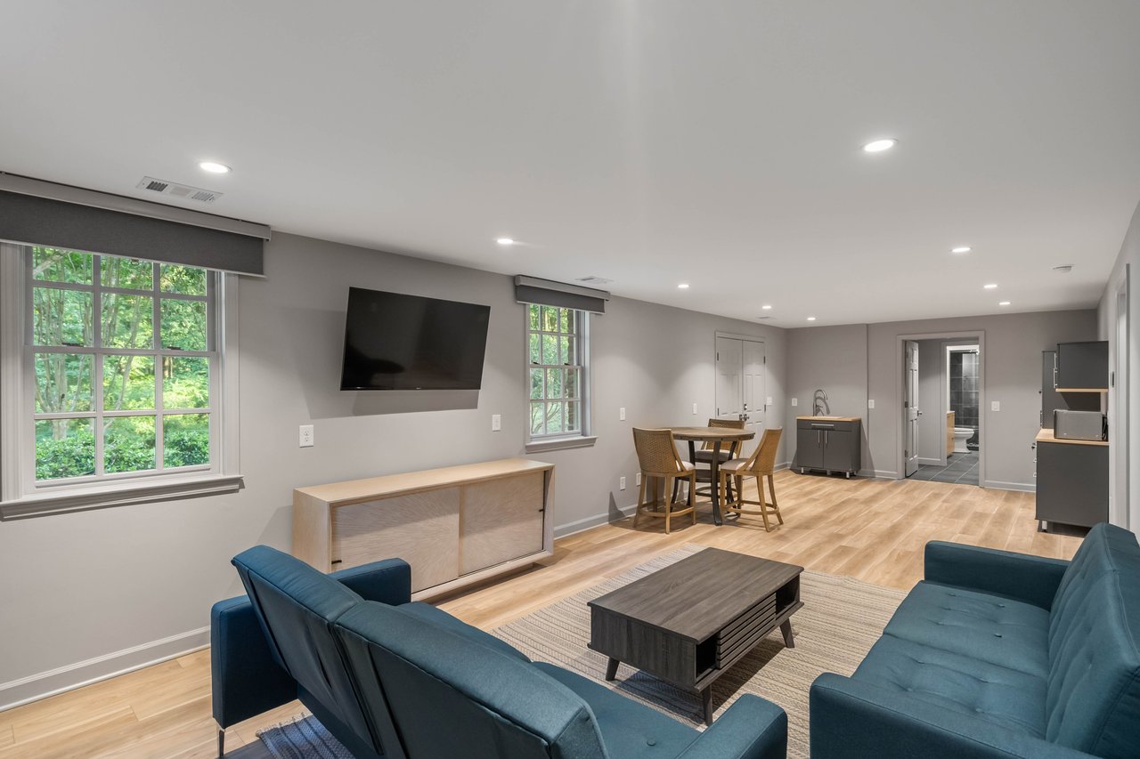 3785 Paces Ferry Road NW