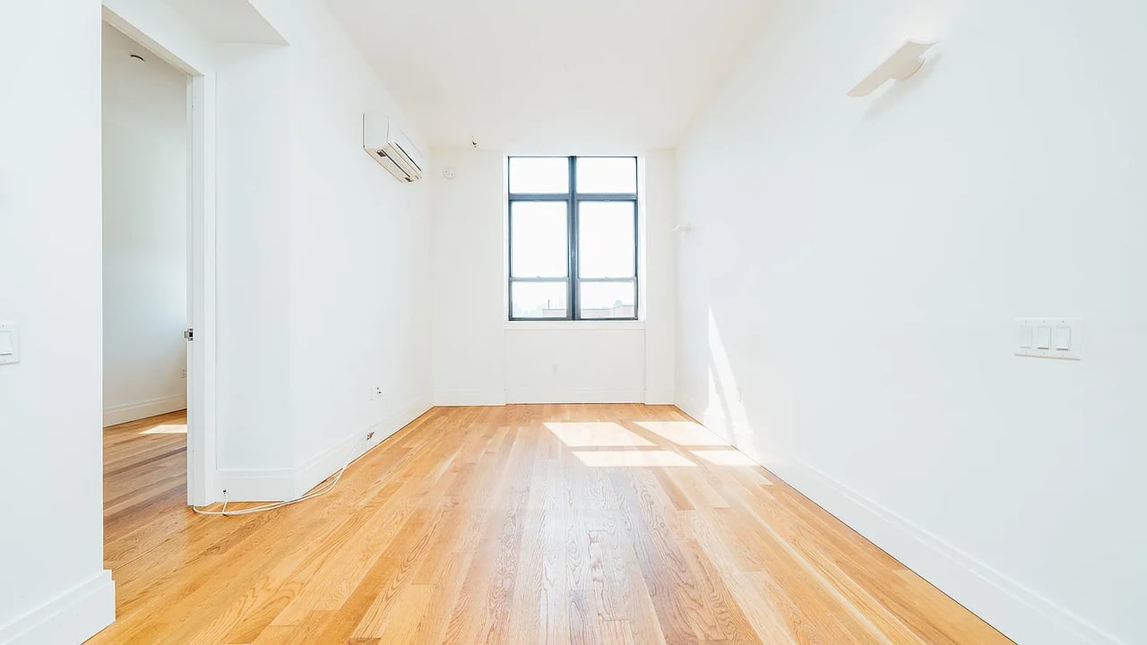 17 Monitor Street 2B