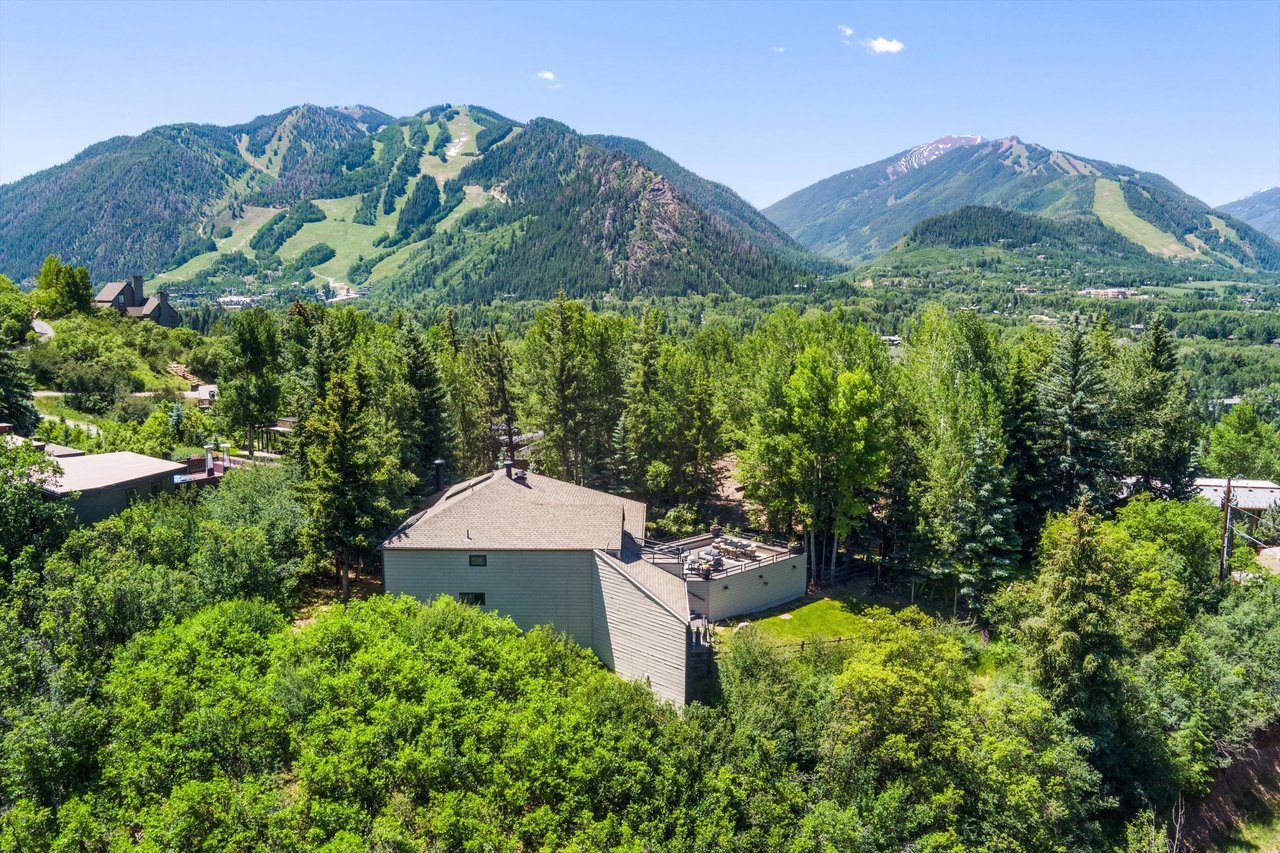 Designer Living with Unmatched Mountain Views