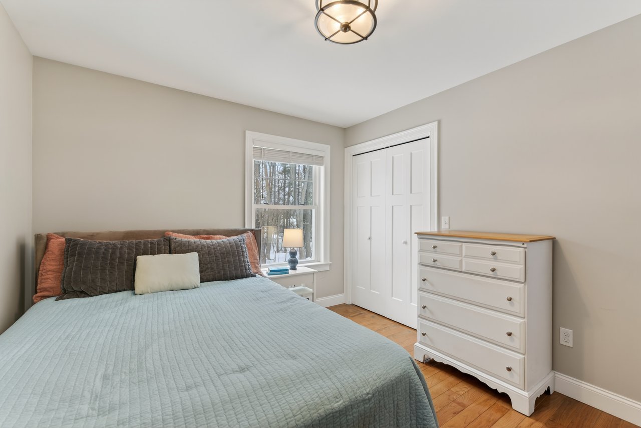 12 Robinson Rd, Scarborough