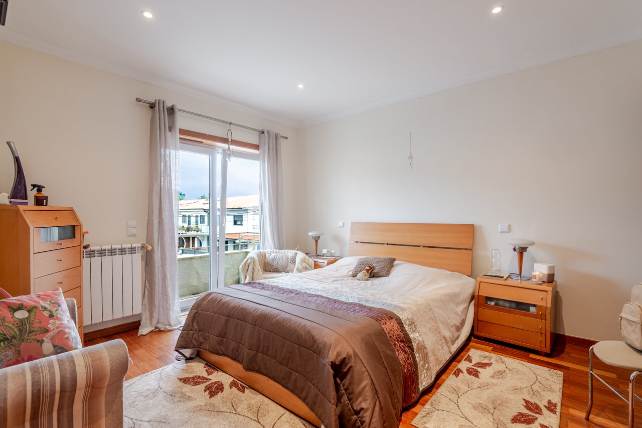 Luxury Four-bedroom Villa in Porto