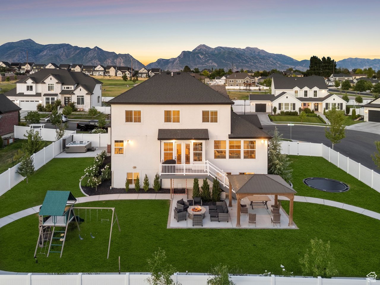 Sold $50,000 Above Appraisal - Listing