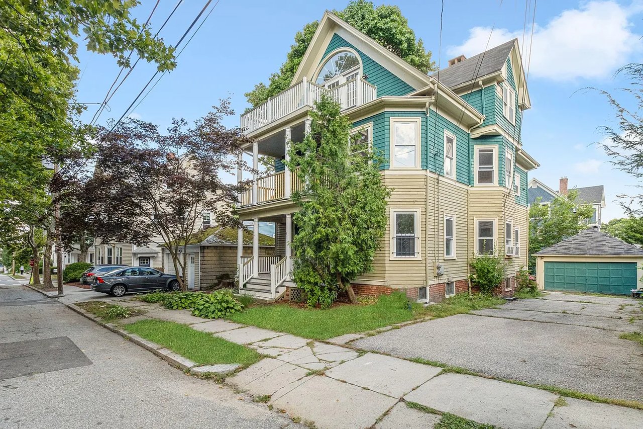 15 Belair Ave