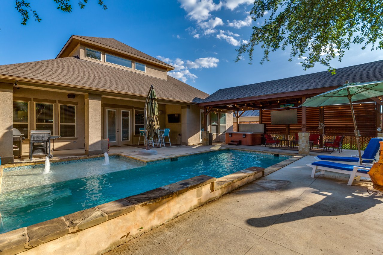 2319 Dunmore Hill