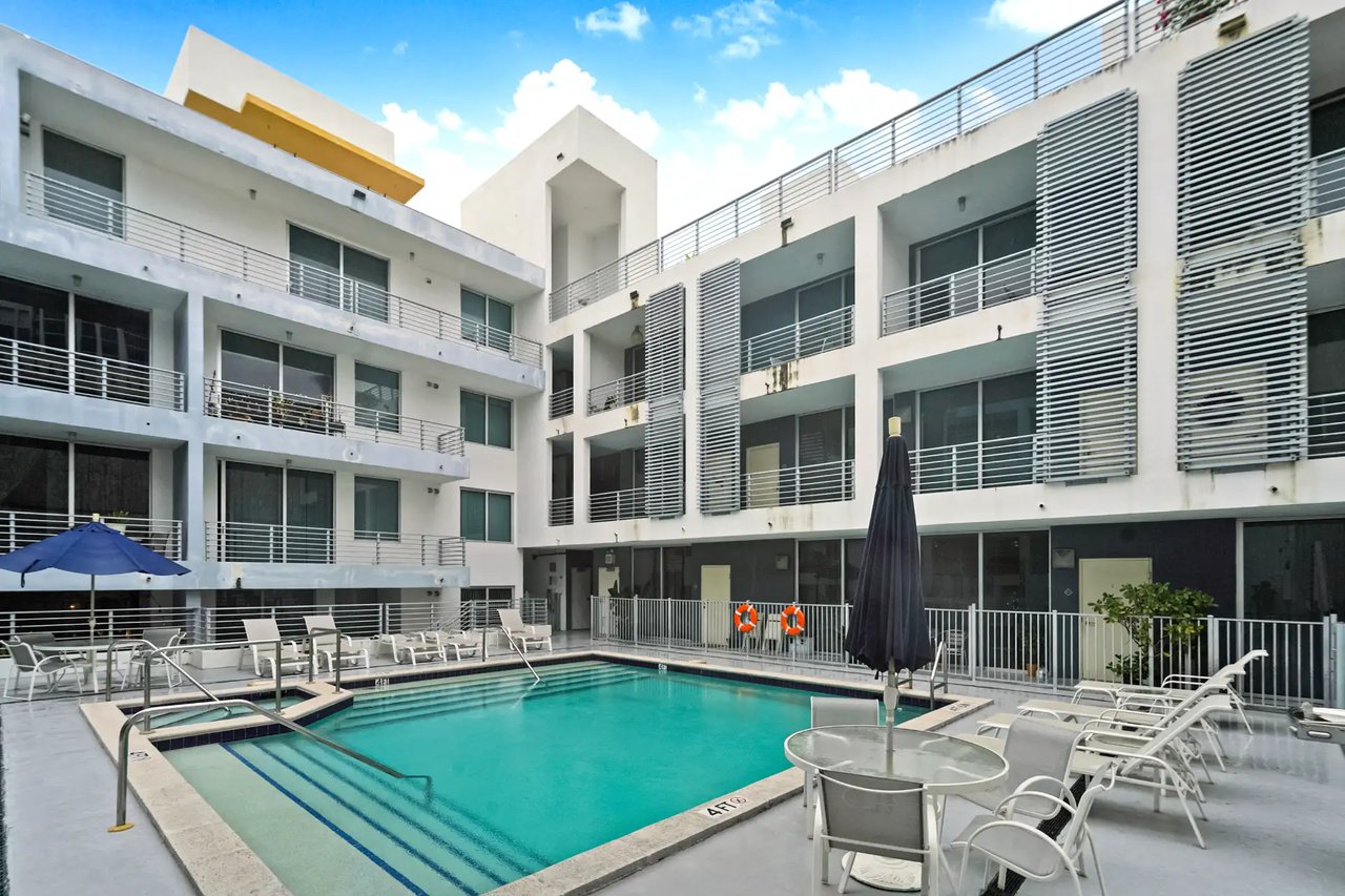 3339 Virginia Street # 301