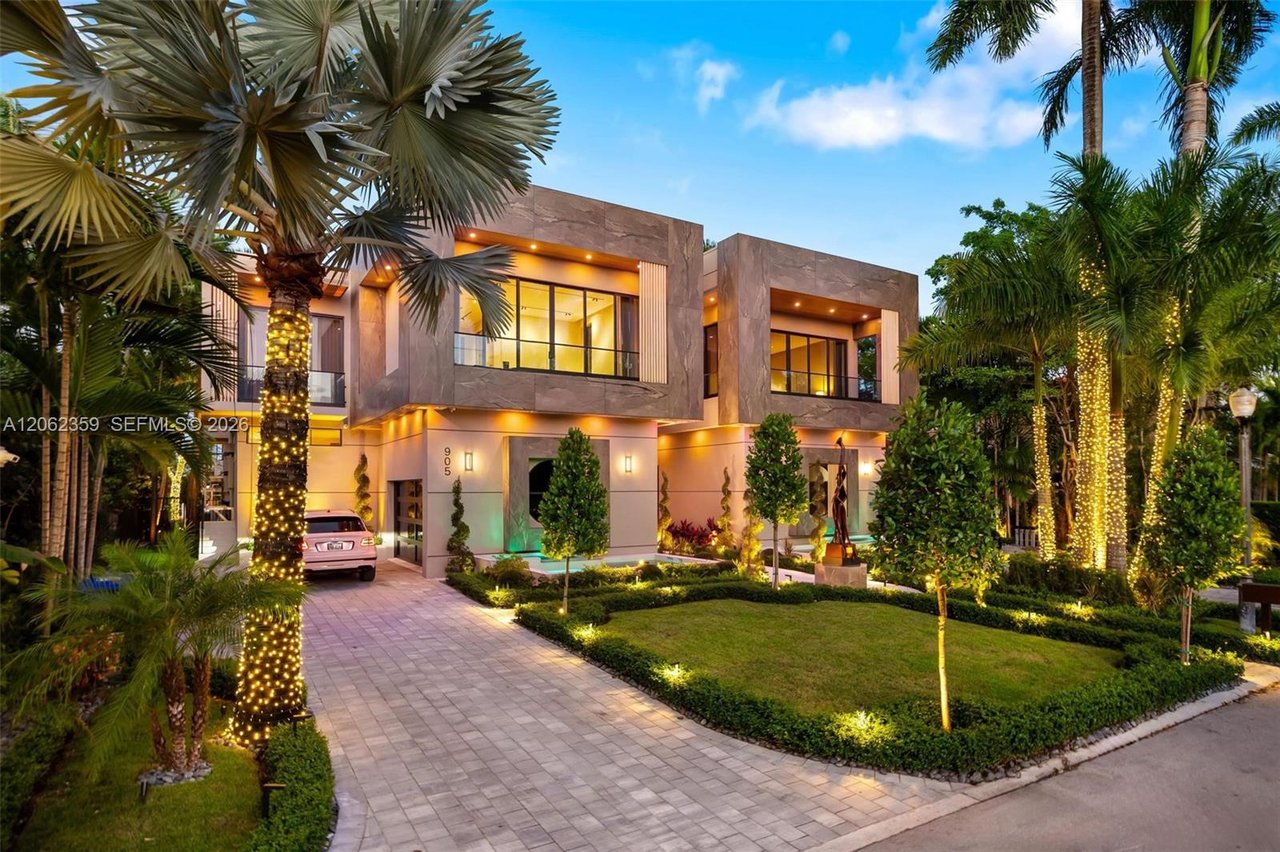  905 Belle Meade Island Dr