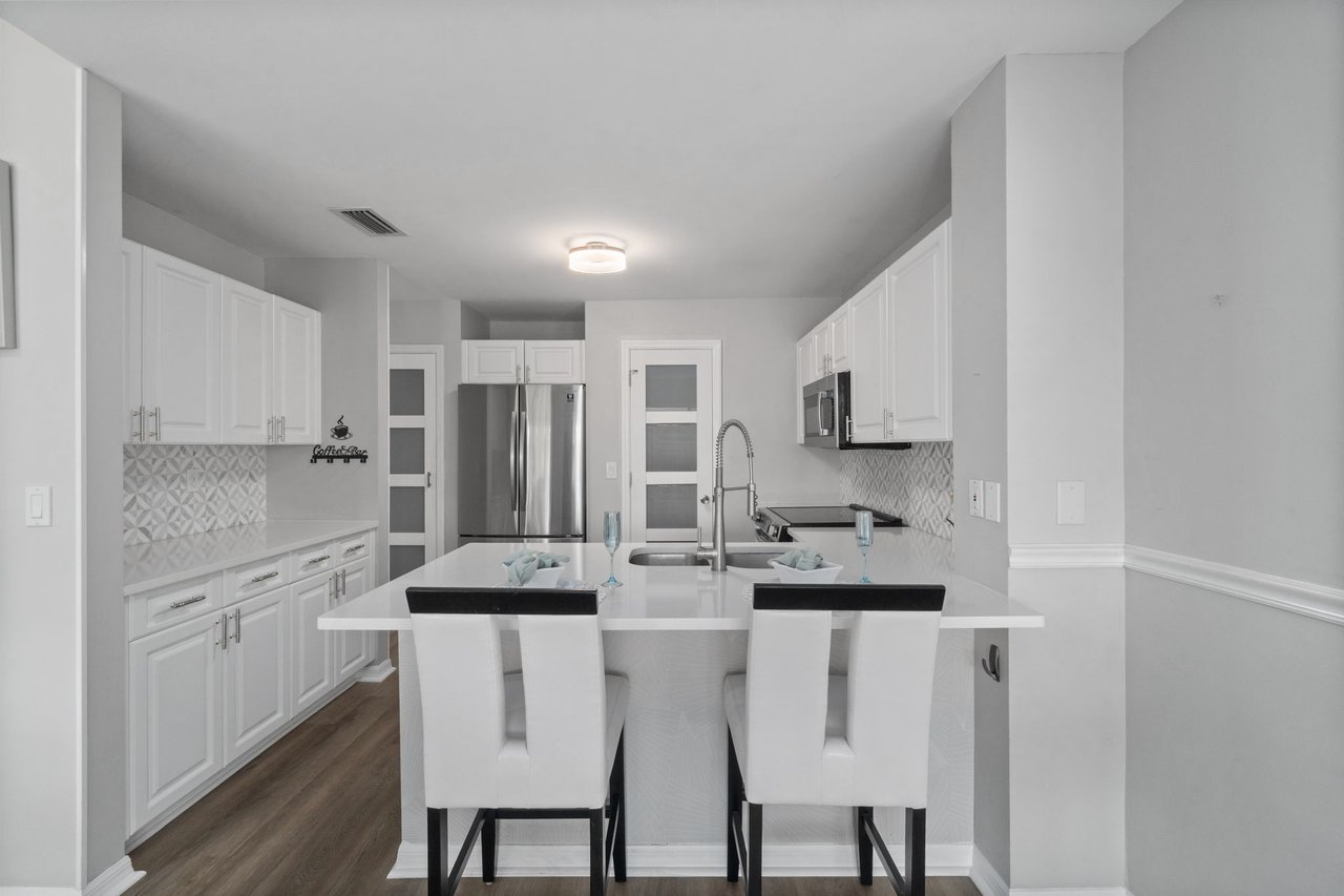 8241 Grand Palm DR # 2