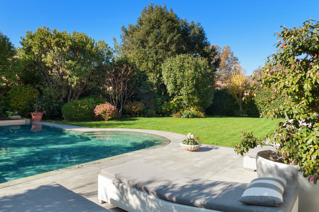 Tour a Heavenly Garden Escape Outside LA