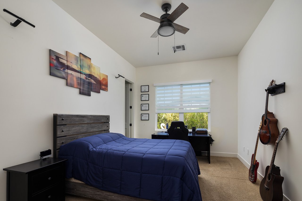 3548 E BLOOMFIELD Parkway