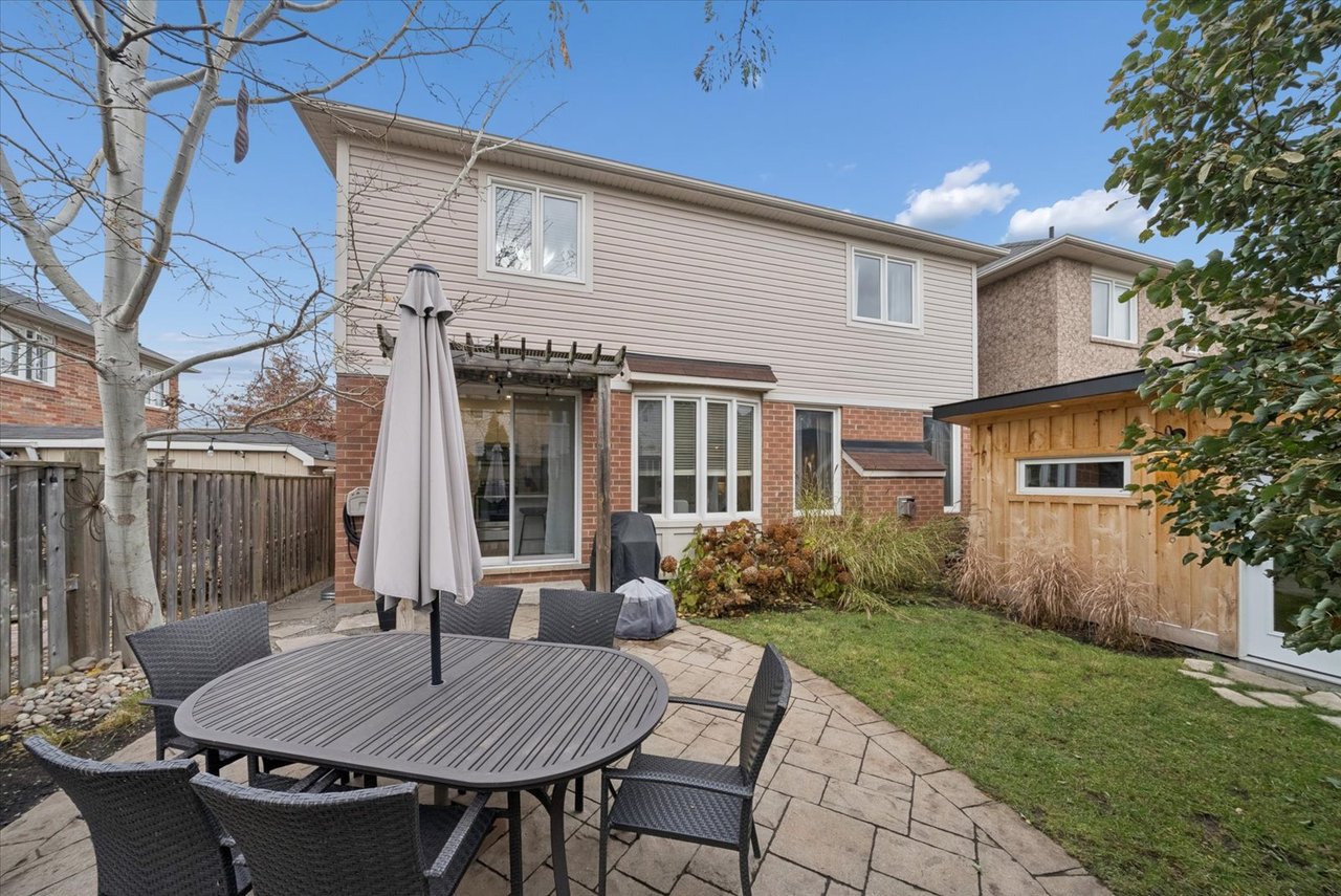 77 Fred Silvester rd