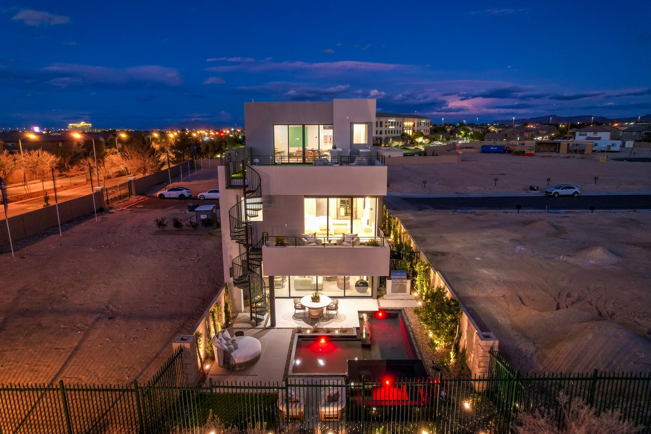 4077 Heron Fairway Dr