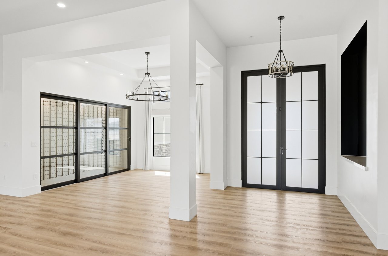 18206 W SAN MIGUEL Court