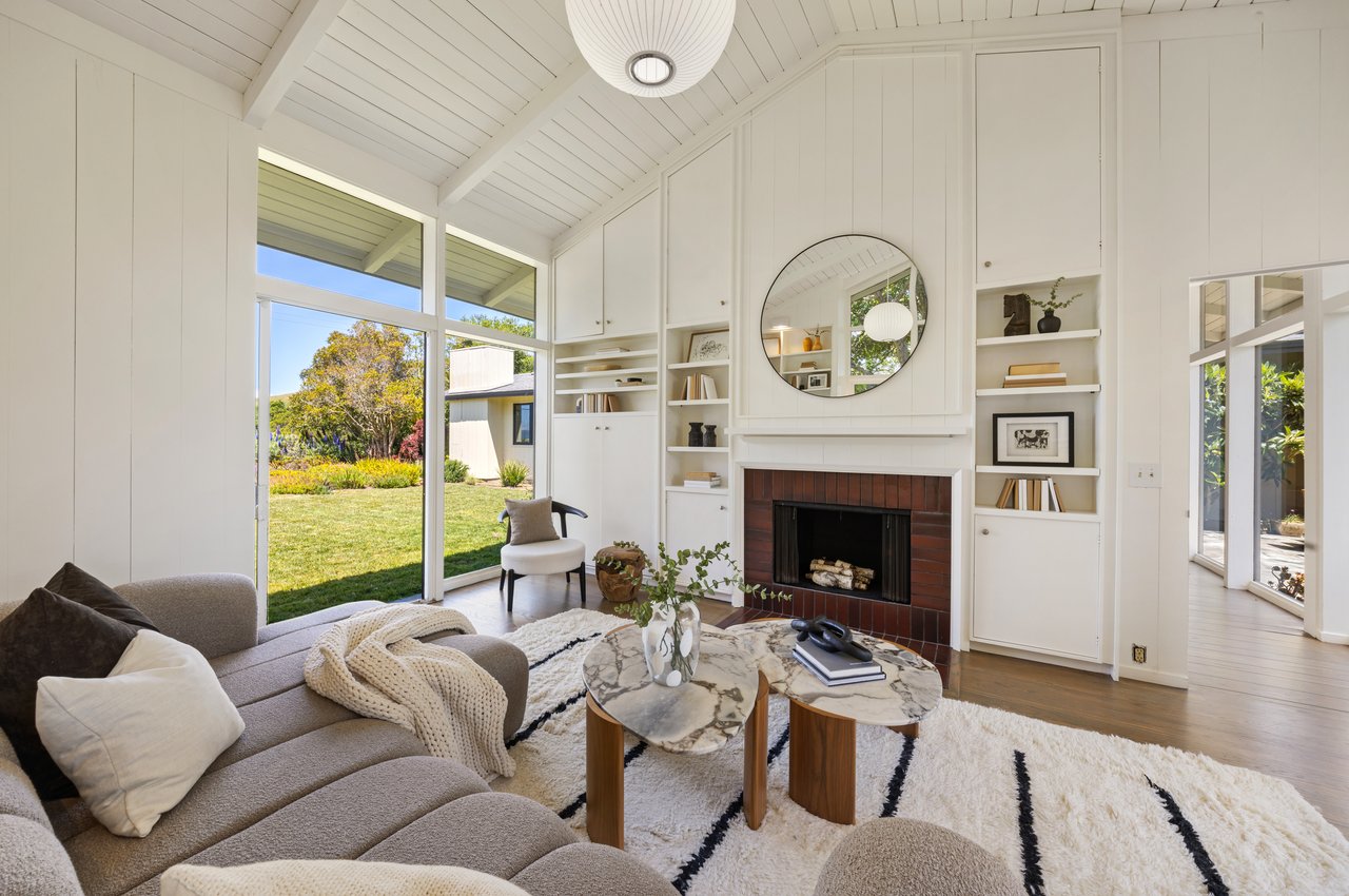 Rare 1+ Acre Dream Site