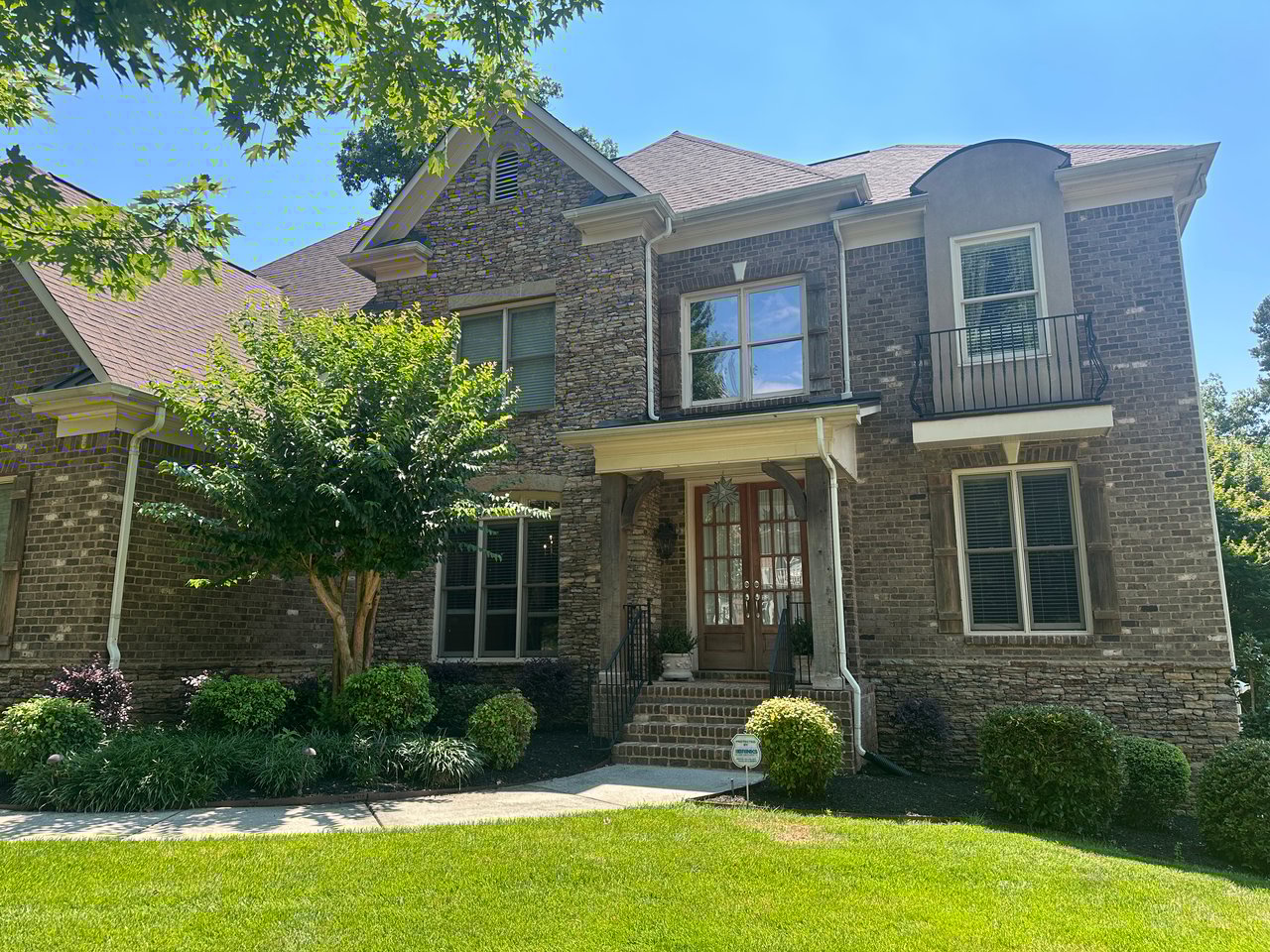 Week 10: The Homes of Brookhaven — From Village Charm to Estate Elegance