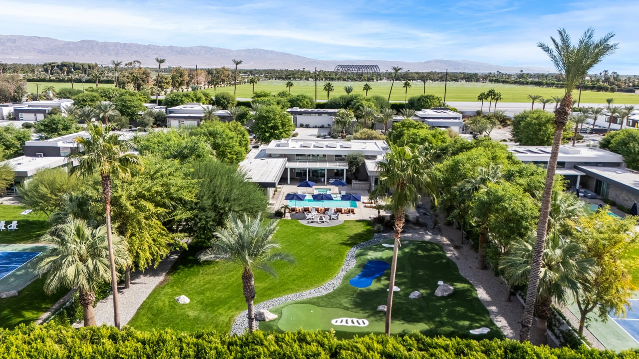 51125 Evangeline Way - Villa 3
