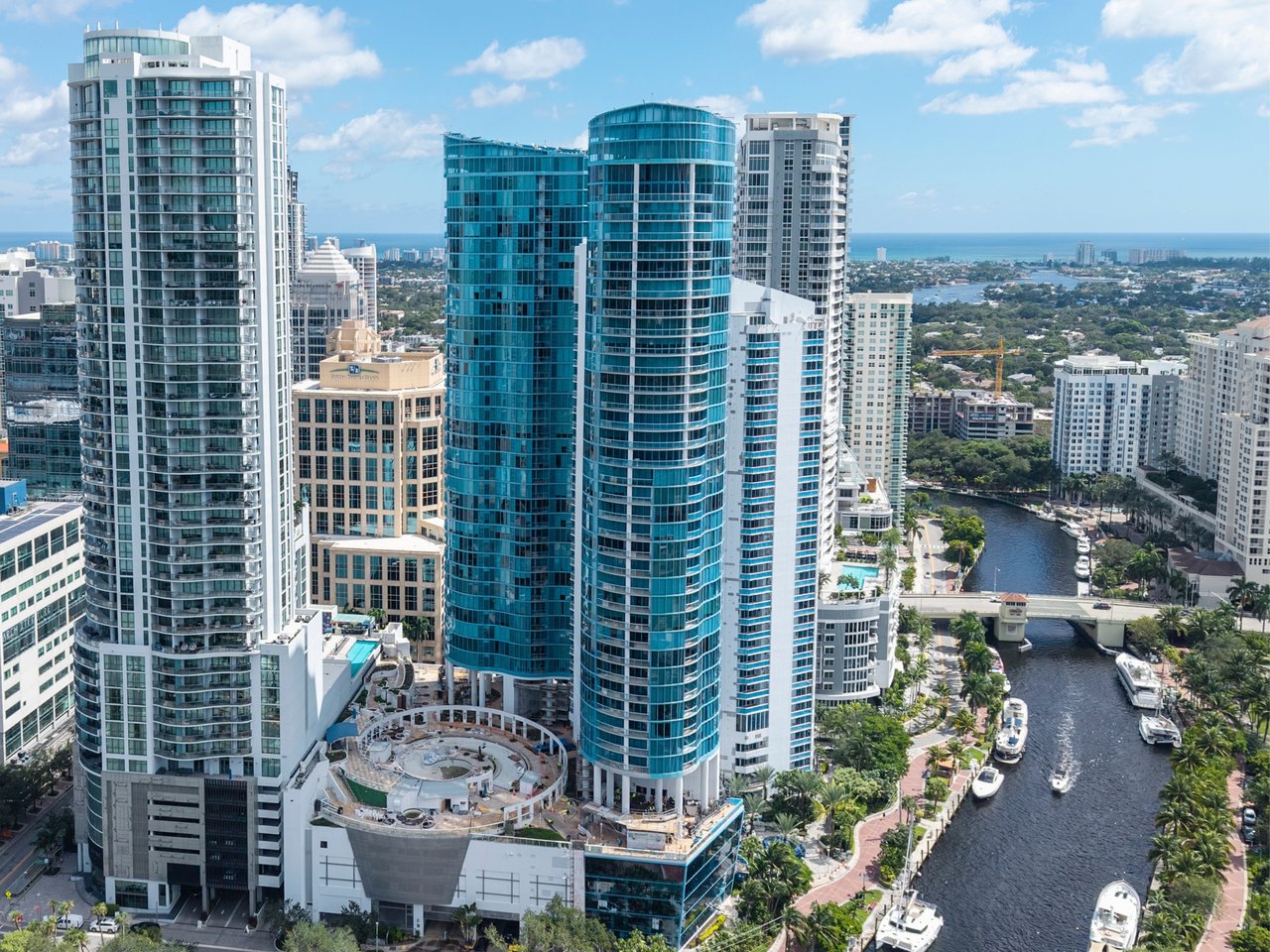 Las Olas River House